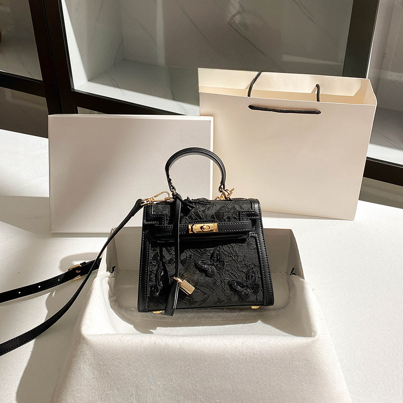 New Butterfly Series Designer Small Square Bag Free Shipping New Women's Designer Bag Brand Banquet Bag Small Square Bag High Quality Handbag