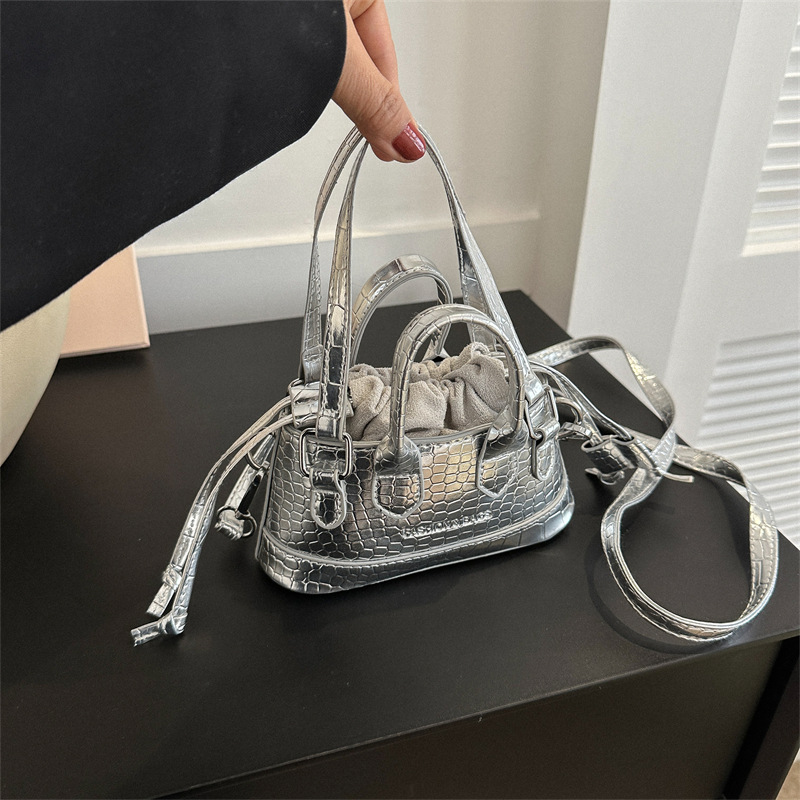 Free shipping, new spring and summer mini bucket bags for women, high-end and stylish crossbody bags, small square bags 2025