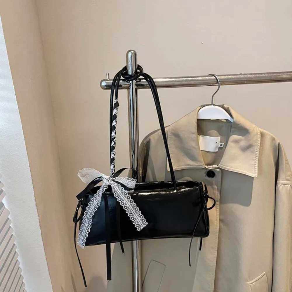 Solid Color French Stick Handbag High Quality Bow Ribbon Silver PU Shoulder Bag Large Capacity Waterproof Cylinder Underarm BagsT251122