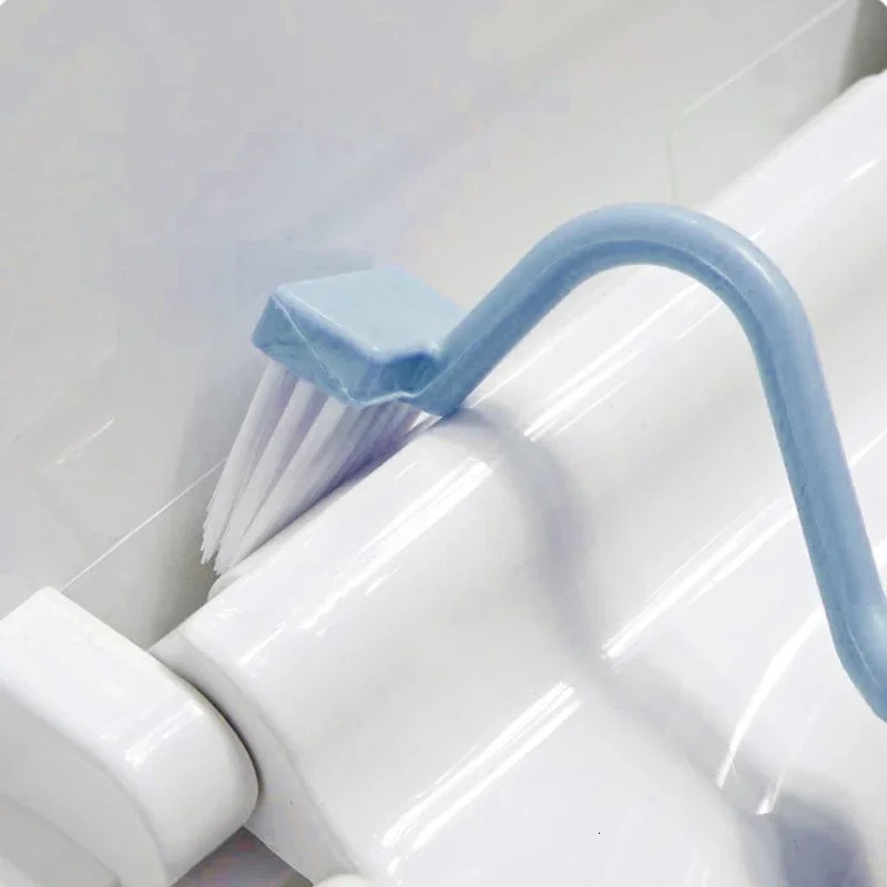 Toilet cleaning brush Sshaped portable WC washer curved side handle angle 250422
