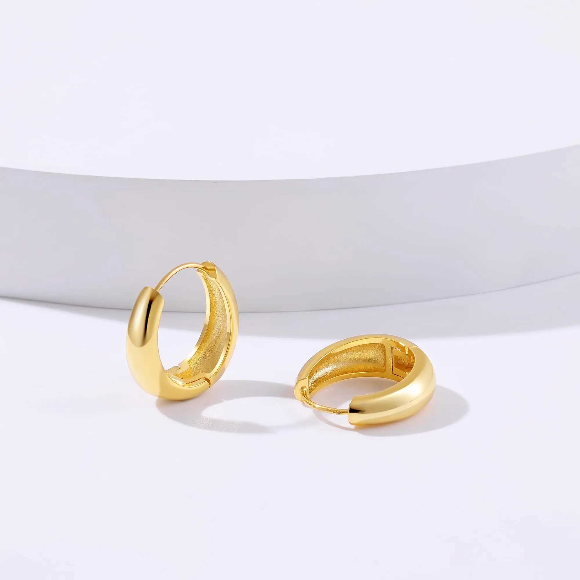 Shevalue Womens Simple Gold Hoop Earrings 18K Genuine Gold Plated Lightweight Hollow Low Allergy Earrings Fashion JewelryXJ250421