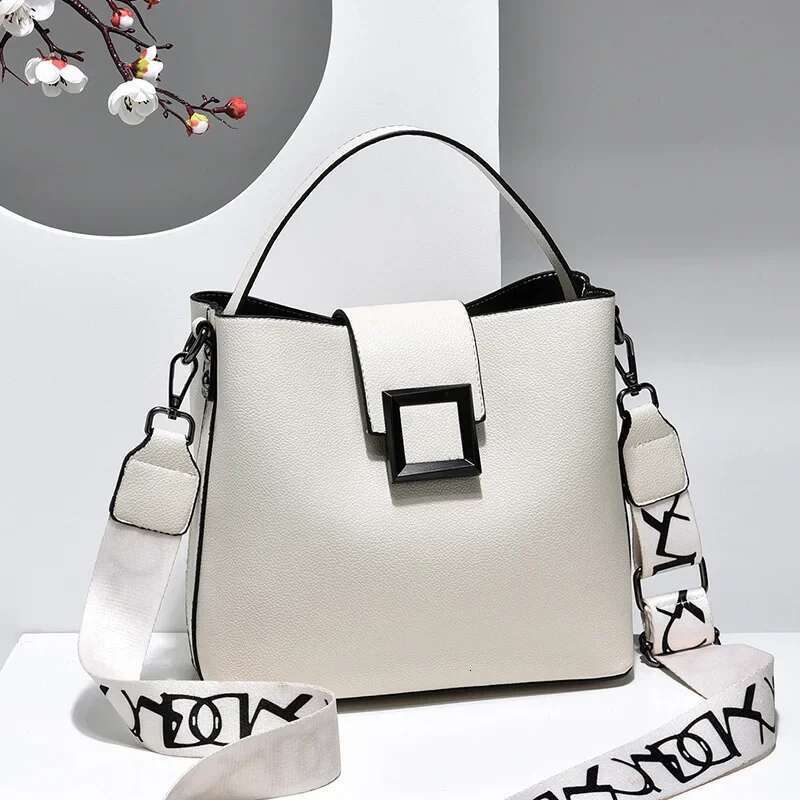 Live TV Women S New Spring And Summer Small Fresh Handbag Crossbody Bags Fashion Korean Single Shoulder Bag Bag