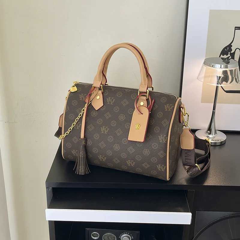 2025 Vintage Print Pillow Bag Luxe Cylinder Purse for Women Textured Shoulder Bag Bohemian Top Handle Tote Day-to-Night K251121