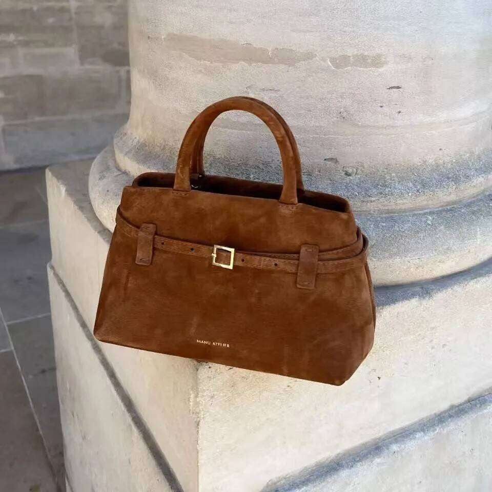 High-end luxury new style vintage tote handbag, large capacity, high-end fashionable commuter women's bag