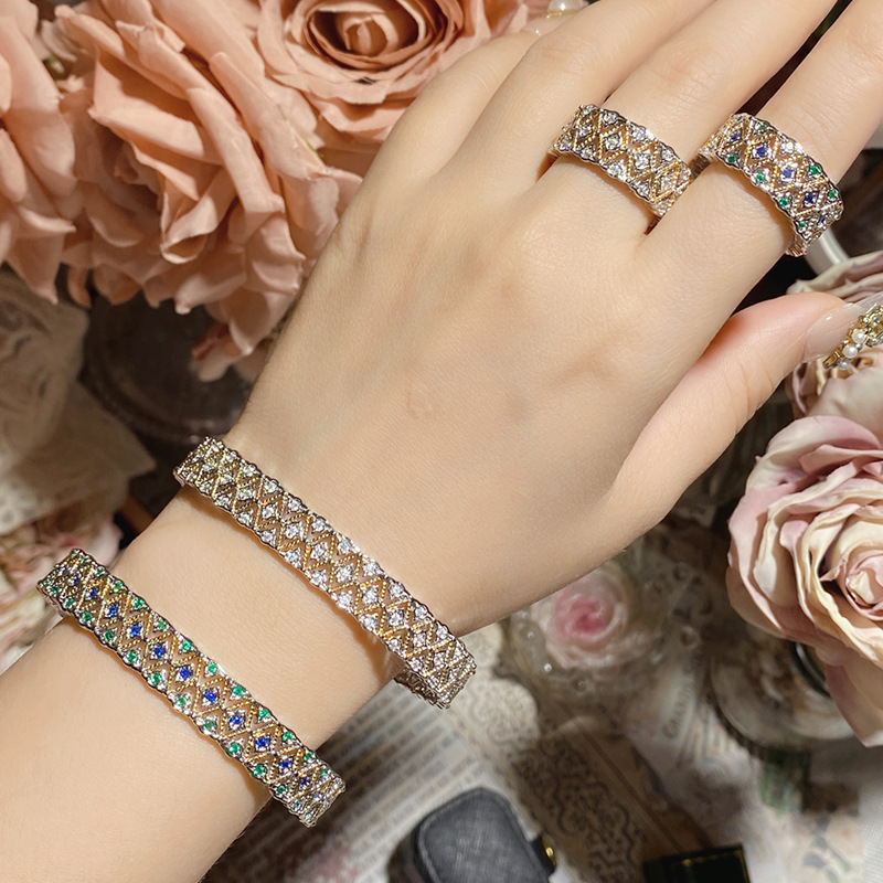 Glittering Gold Tone Tennis Bracelet Women's Fashion Jewelry Luxurious Cubic Zirconia Jewelry for Formal and Casual Wear