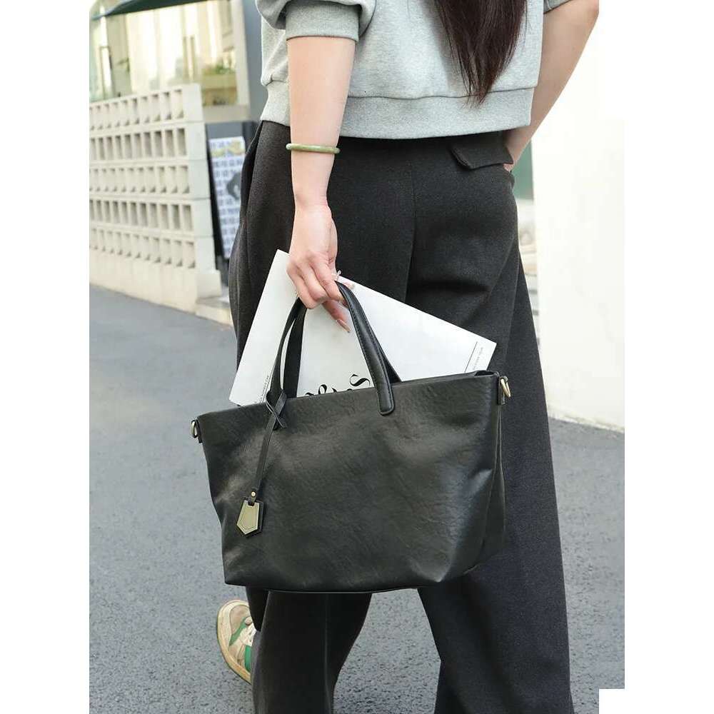 Woman Shoulder Soft Leather Large Capacity Square Fashion Tote Bag Korean Fashionable Handbag Shopping Underarm Bags Bag