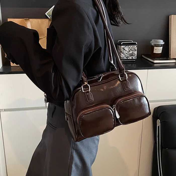 Brand Designer Oil PU Leather Womens Shoulder Bag Retro Crossbody Bag Pillow HandbagT251122