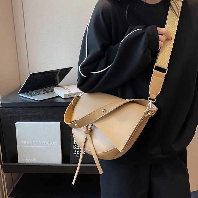 High quality womens small Pu leather handbag saddle bag casual womens shoulder bag designer womens cross bag Z250421-1