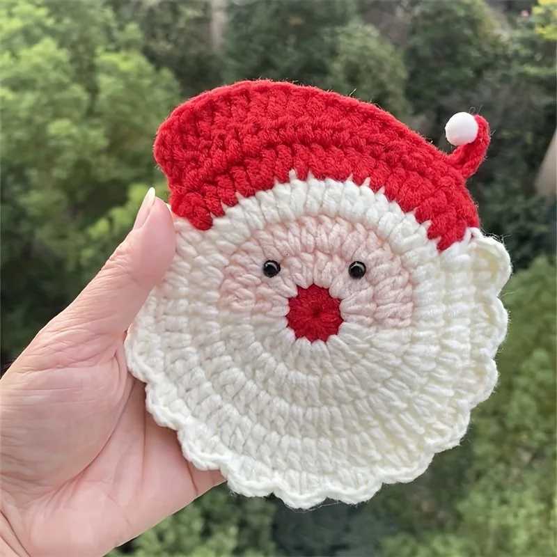 1PCS Christmas Hand-Woven Table Mat Thermal Insulation Anti-Scalding Placemat for Bowls Tea Cups Hot Pots C251122
