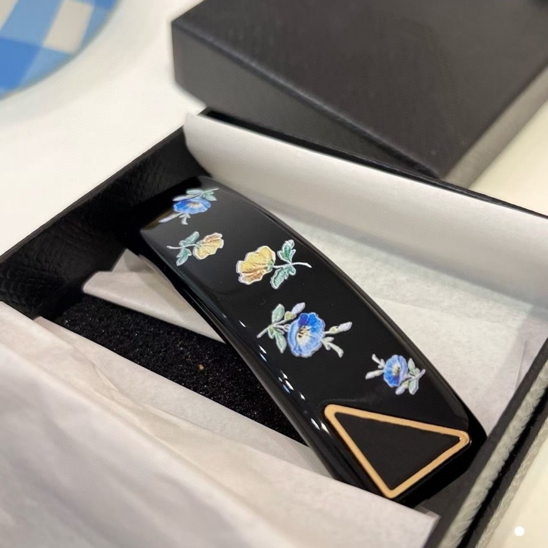 Luxury France Triangle Geometry Hairclip Hair Clip Flower Letters Designer Spring Barrettes 18K Gold Hairclips Hair Clips Jewelry Accessories with Original box