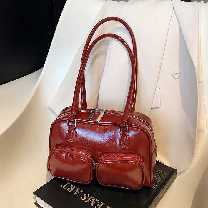 Brand Designer Oil PU Leather Womens Shoulder Bag Retro Crossbody Bag Pillow HandbagT251122