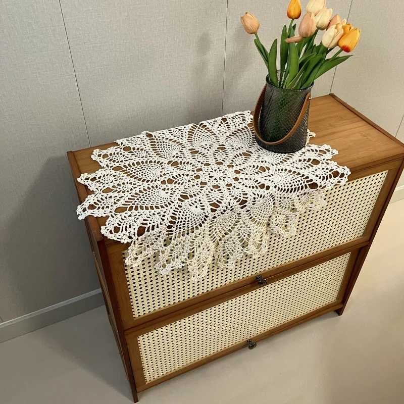 Hand-crocheted Cotton 60cm Vintage Tablecloth Placemat Hollow Lace Crochet Floral Table Cover Lampshade Sofa Cabinet Home Decor C251122
