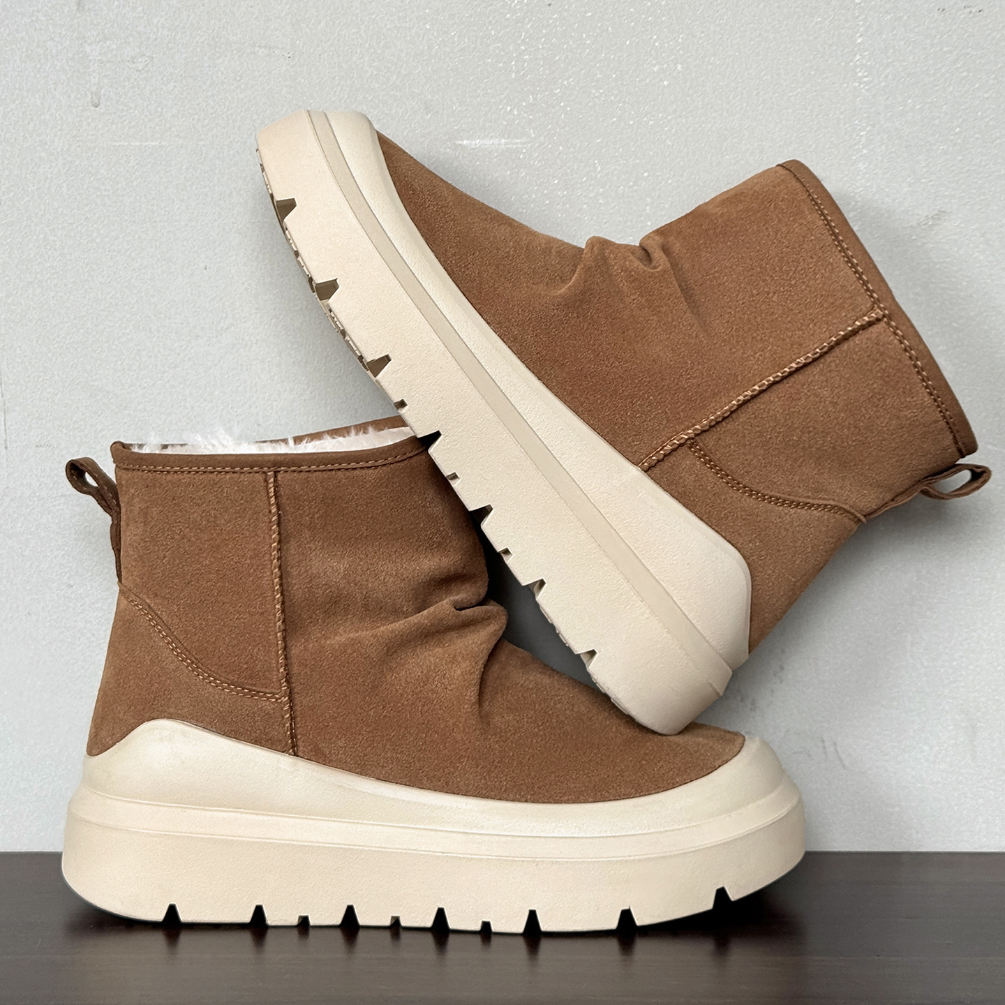 Free Shipping Winter New Fashion Design Couple Snow Boots Platform Lined Anti Slip Short Boots for Men and Women Size 36 44 Yellow Chestnut Hot Sale