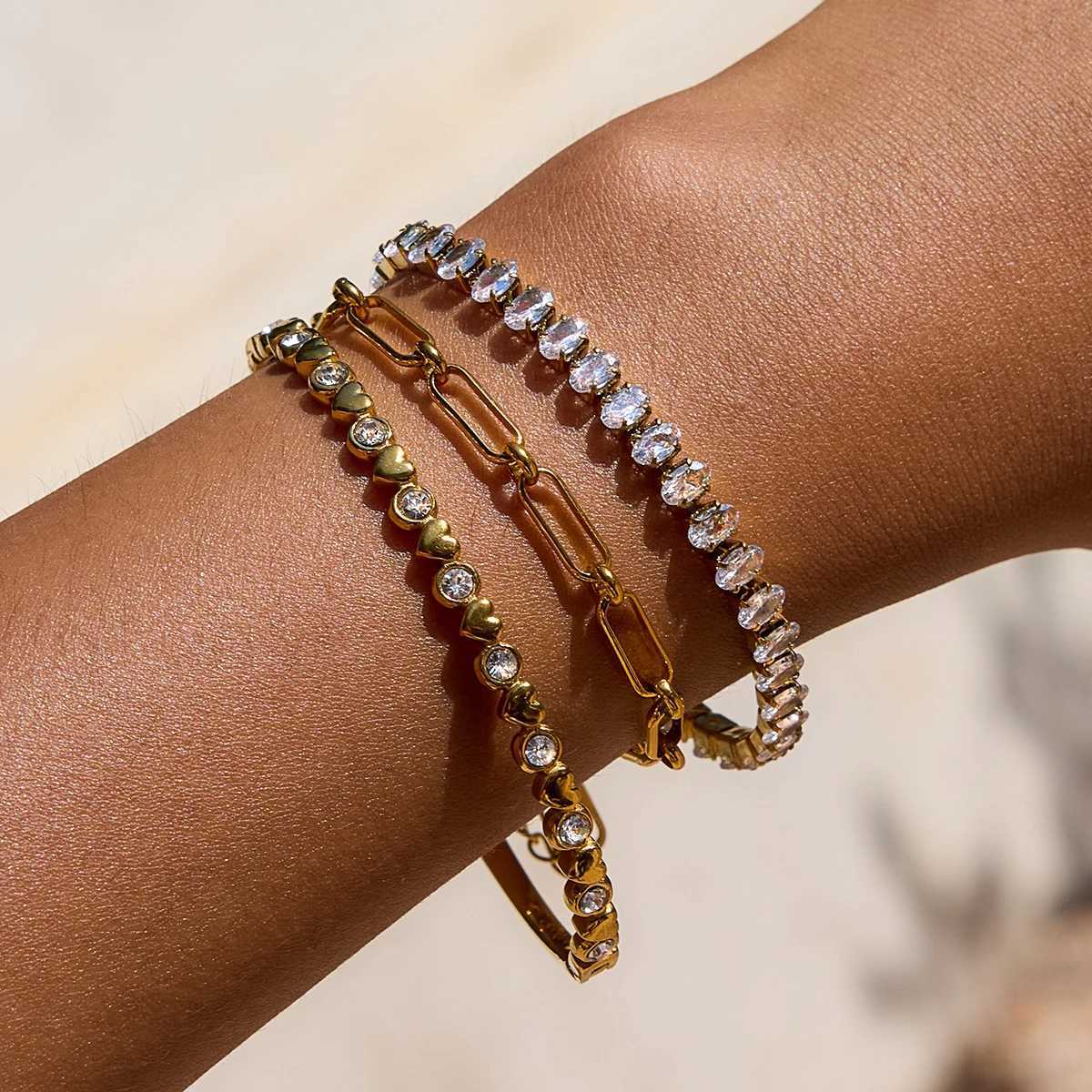 Uworld Simple Classic Egg shaped Zircon Strap Tennis Chain Bracelet Stainless Steel Heart Shaped Stackable Bracelet Womens Acce J251122