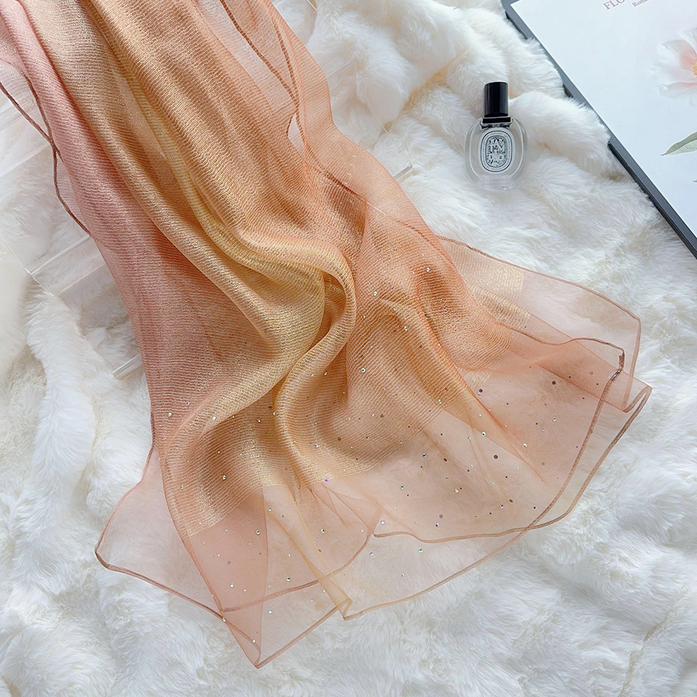 Chic Silk Blend Scarves: Versatile Shade-Changing Accessory for Ladies
