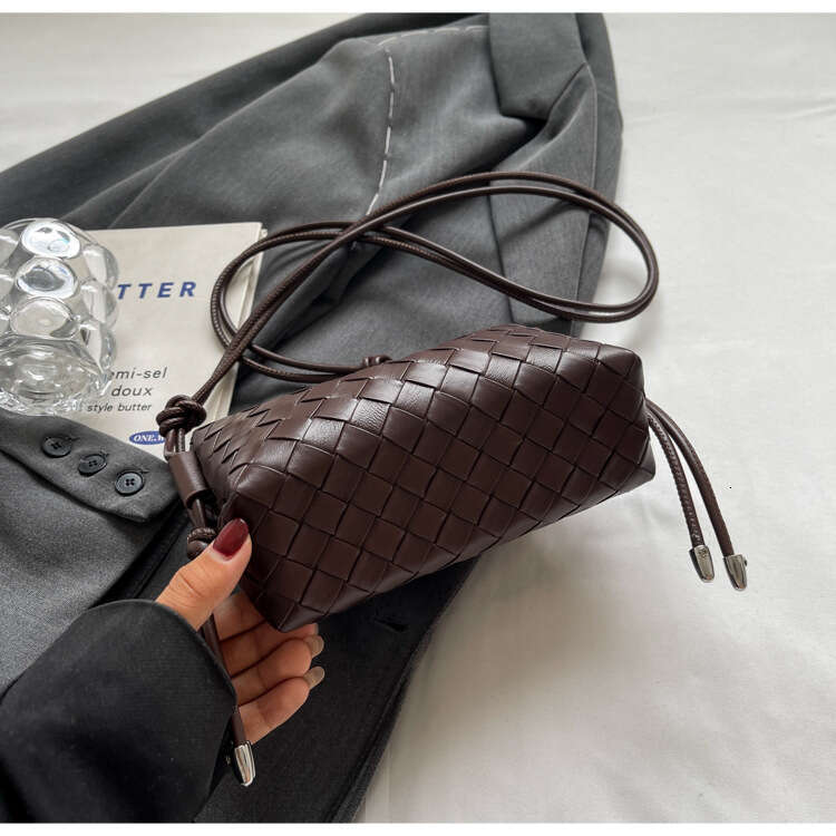 Best Seller Luxury Brand Designer Summer Niche Woven For Women New Trend Versatile Cssbody Soft Surface Quilted Shoulder Underarm Bag