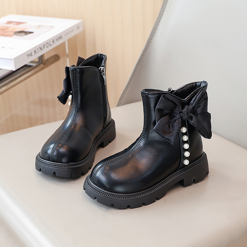 New designer shoes Children s Martin Short Boots with Fleece Lining Double Cotton Leather Boots New Autumn Winter Princess Shoes Bowknot Fashion Girls