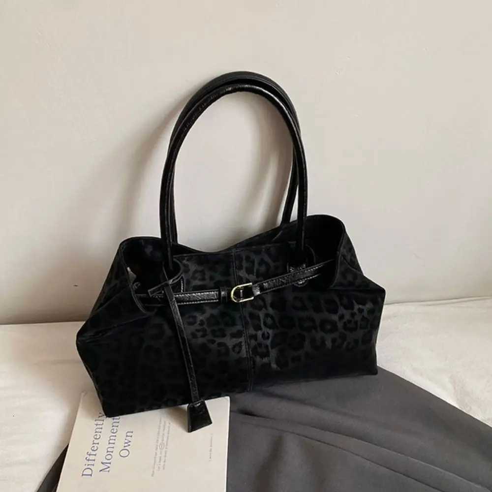 Korean Style Hasp Closure Shoulder Bag Solid Color PU Leather Leopard Print Handbag Bohemian Style Tote Bag Underarm Packs WomenT251122