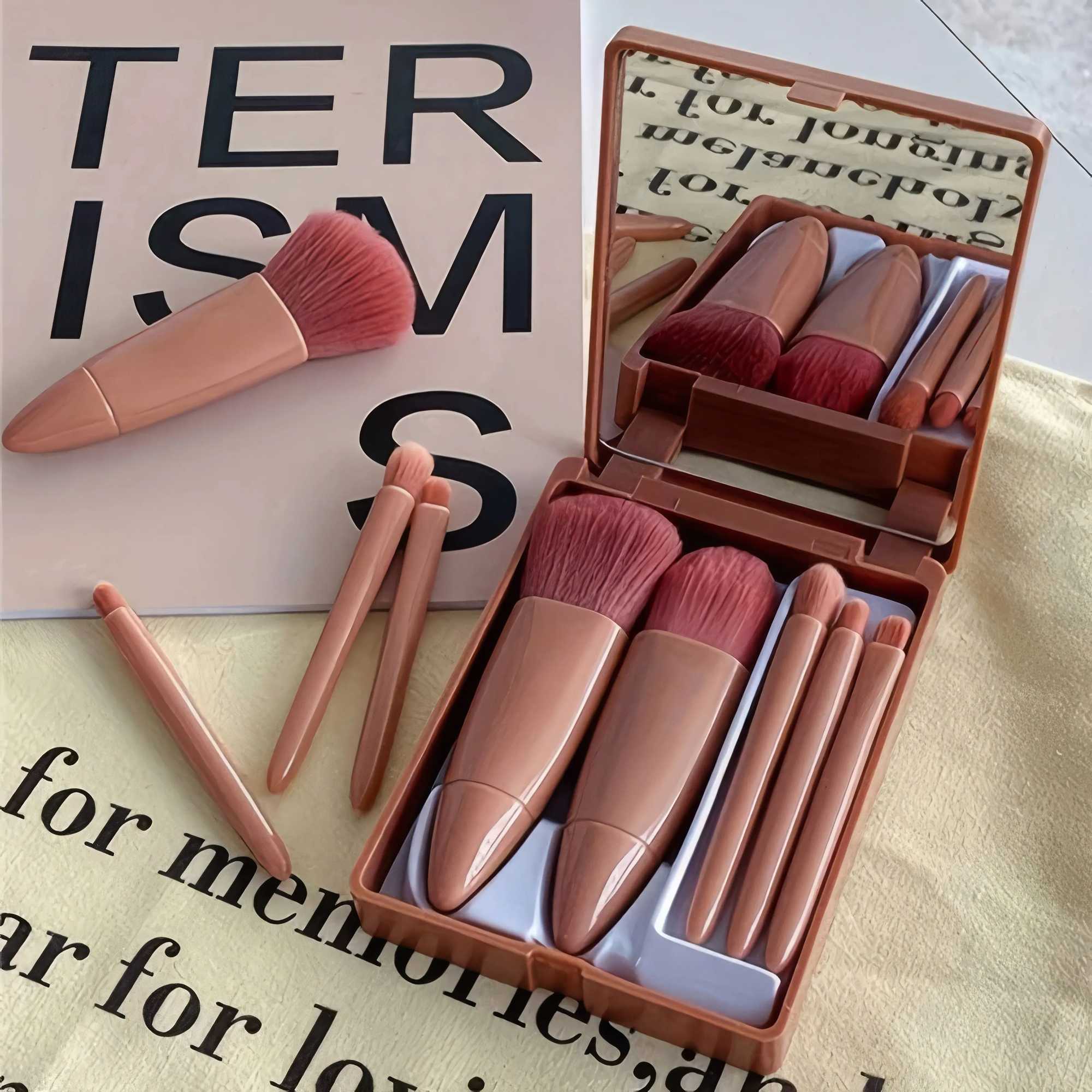 1/2 Set of Mini Makeup Brushes Including Mirror Powder Blusher Brush Eye Brush Suitable for Travel and Portability C251122