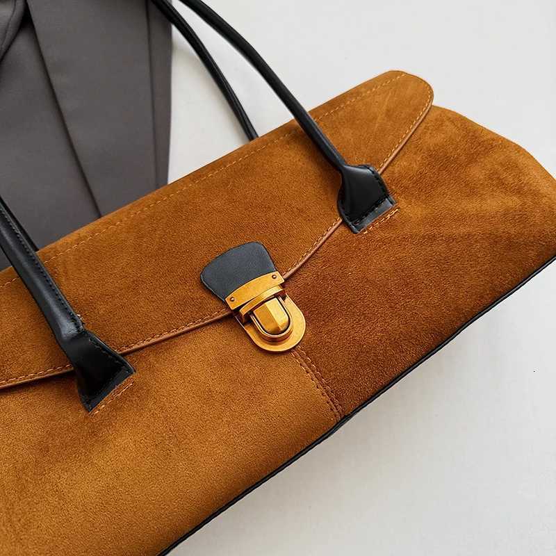 Quality Flap Design Underarm Shoder Bags For Wen 2025 Lat Luxury Designer Handbags PU Suede Large Capacity Cmuter Bags Y251121