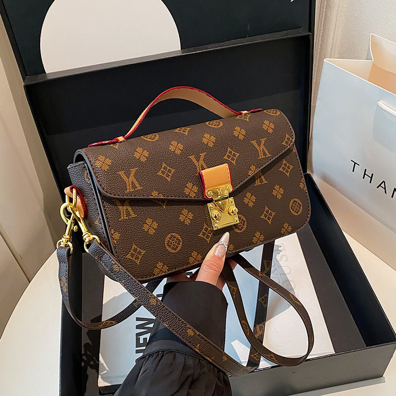 Designer Bags 2025 New Style Women's Bag Contrasting Color Retro Print Small square Bag Elegant Ladies single-shoulder crossbody bag Free shippin