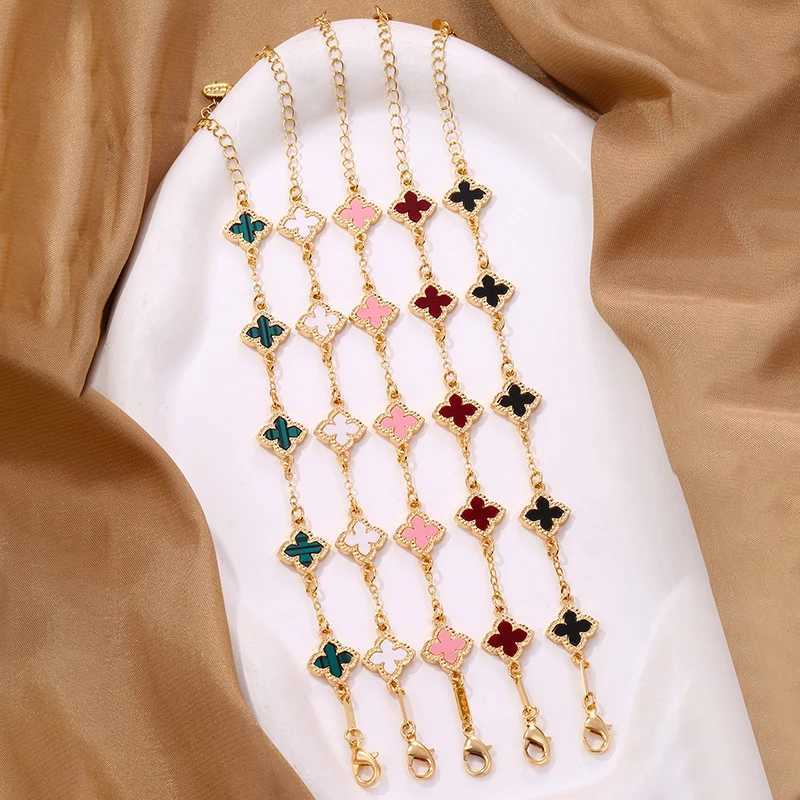 CDD Luxury Vintage four leaf Charm Bracelet for Women Five-petal Flower Fashion Wrist Chain Jewelry Party Gifts Bijoux J251122