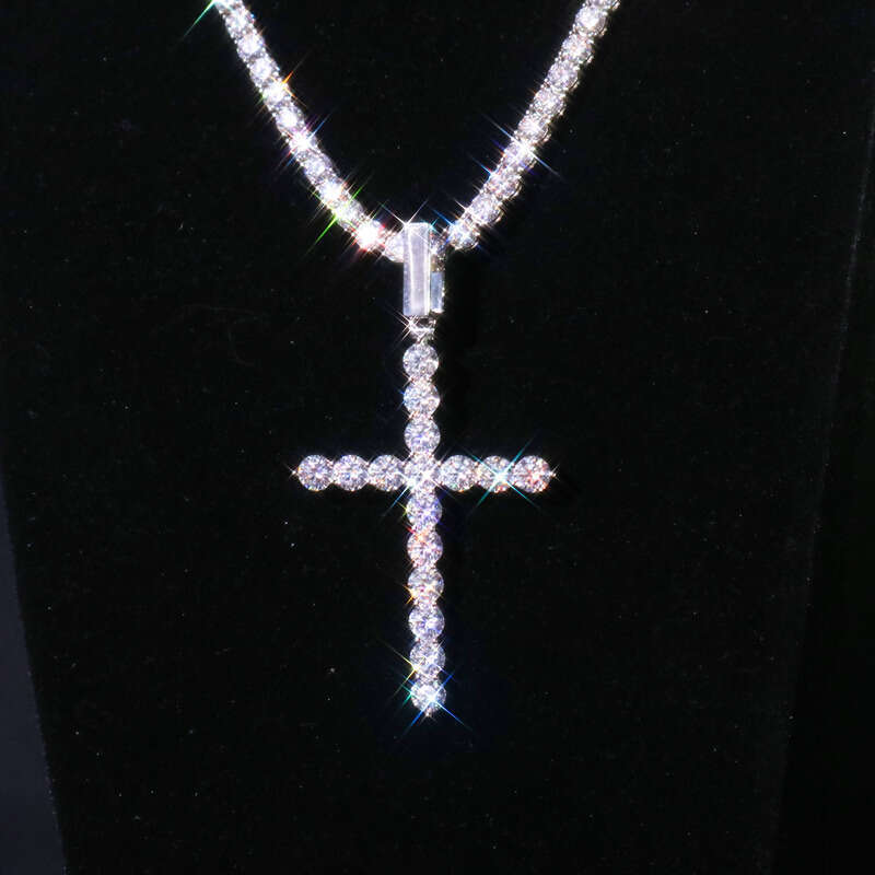 Hip Hop Cross Iced Out Necklace GRA VVS 3mm Round Silicon Stone Pendant
