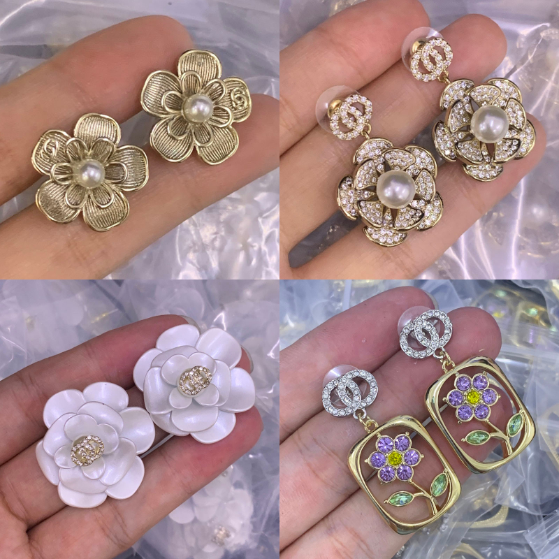 Charm Flower Letter Earrings Flower Studs Famous Men Women Crystal Pearl Gold Silver Copper Earring Wedding Party Classic Designer Jewelry Christmas Gifts