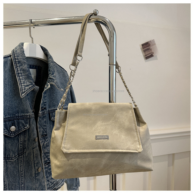 2025 New Designer Light Luxury Commuter High End Multi Functional Handchain Armpit Bag Simple Large Capacity Single Shoulder Crossbody Bag