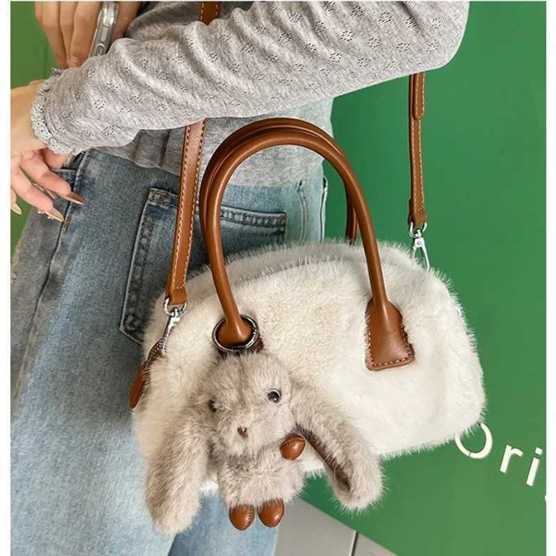 Charming Plush Crossbody Bag Fashionable Soft Womens Handbag Trendy Autumn Winter New Style Cute Fluffy Bag K251121