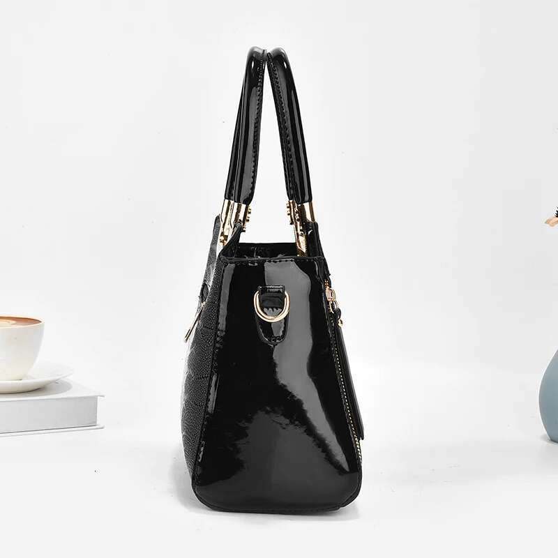 Chic Crocodile Pattern Faux Leather Crossbody Bag With Adjustable Strap Elegant Women S Shoulder Purse For Daily Use Bag