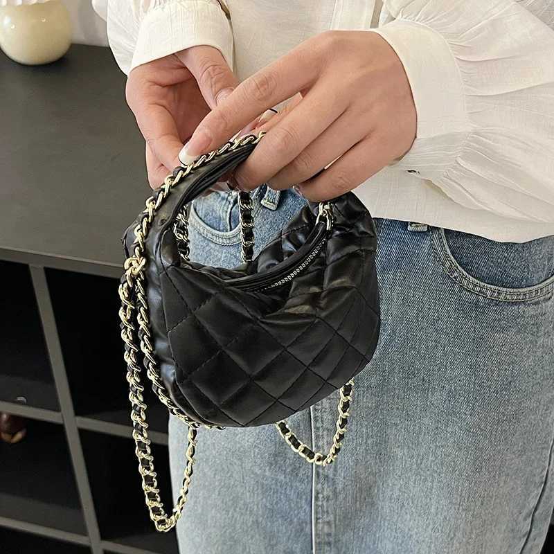 Womens Shoulder Bag 2023 Fashion Handbag Womens Cross shaped Laser Small Square Bag High quality Chain Bag Womens Handbag W250421