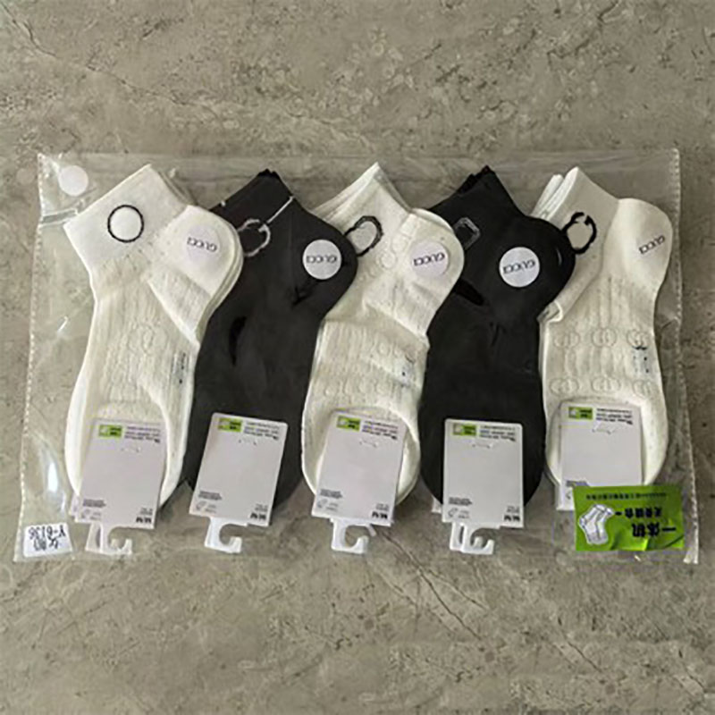 Sports Sweat Men's Socks Designer Absorbent Summer Breathable Soft Comfortable Sport Style Letter Printed One Sizes