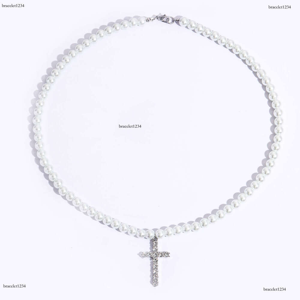 Luxury designer 8/10mm Ice out VVS Moissanite pearl clavicle chain Hip Hop fashion men's and women's cross Necklace pendant Free delivery