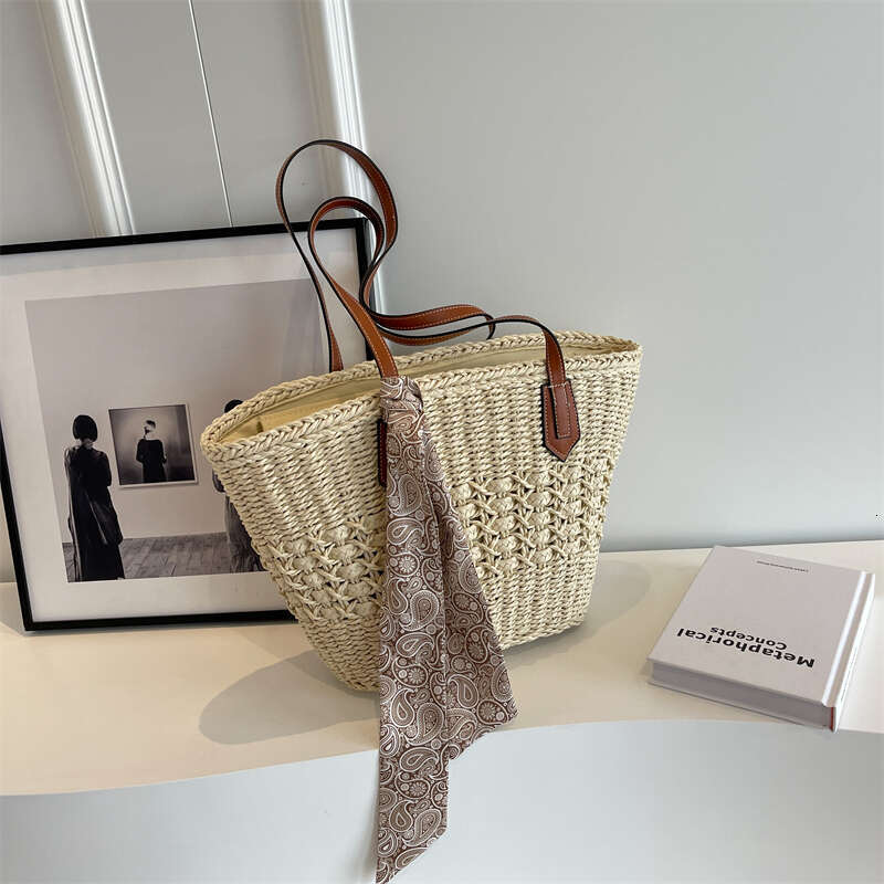 Ins Style Resort Beach Bag Large Capacity Straw Women New Style Trendy Summer Versatile Woven Single Shoulder Tote Bag For Beach Vacation Sand KQ