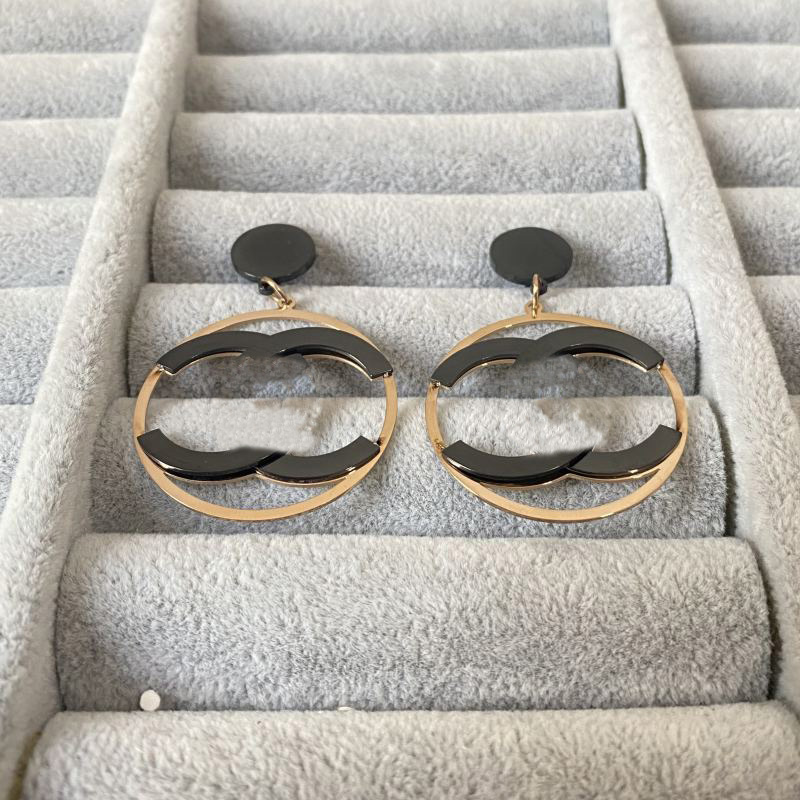 Top Quality Luxury Designer Earrings Hoops Gold Plated Simple Letter High Polished Stainless Steel Fashion Earrings For Women Lady Wholesale