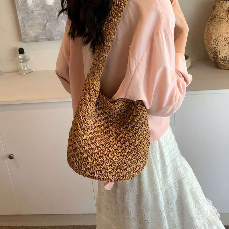 Ins Style Resort Beach Bag French Grass Woven For Women S Summer New Beach Vacation Bag Niche Rattan Single Shoulder Bucket Bag KQ