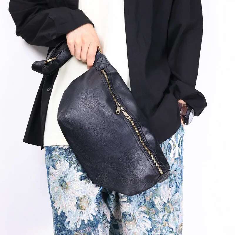 Designer's bag 2025 Brand Chest Male Trend Small Cross Large Capacity Leisure Designer Bag