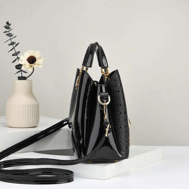 Crocodile Emed Handbag Casual Pu Leather Zippershoulder For Women Trendy Versatile High Qualitydaily Commuting Bag Bag