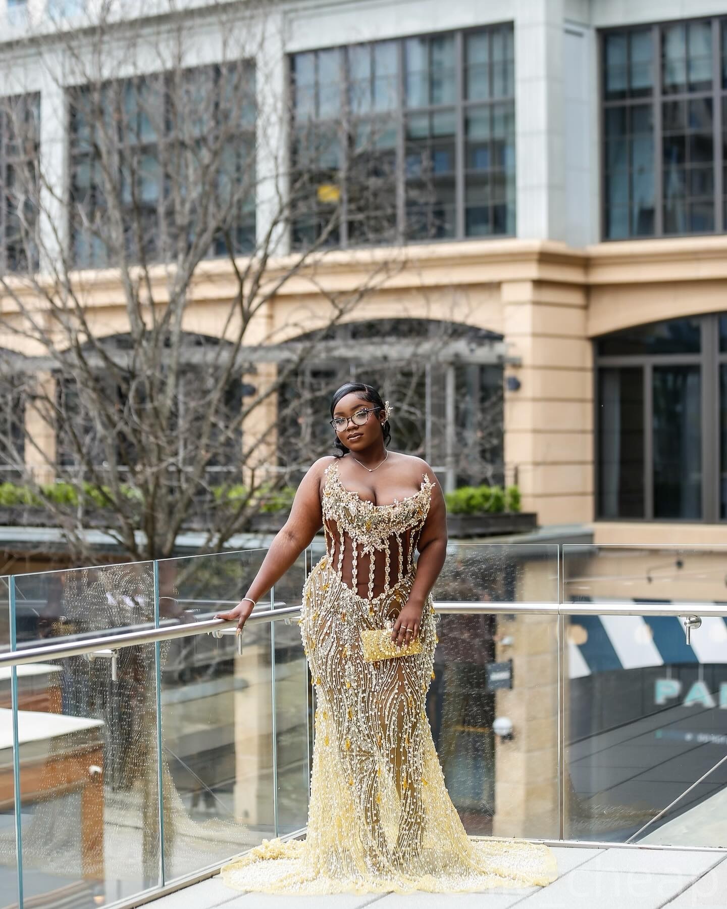 Gold Mermaid Plus Size Prom Dresses 2025 Rhinestones Beaded Sequined Illusion Evening Formal Party Second Birthday Engagement Gowns Dress For Special 