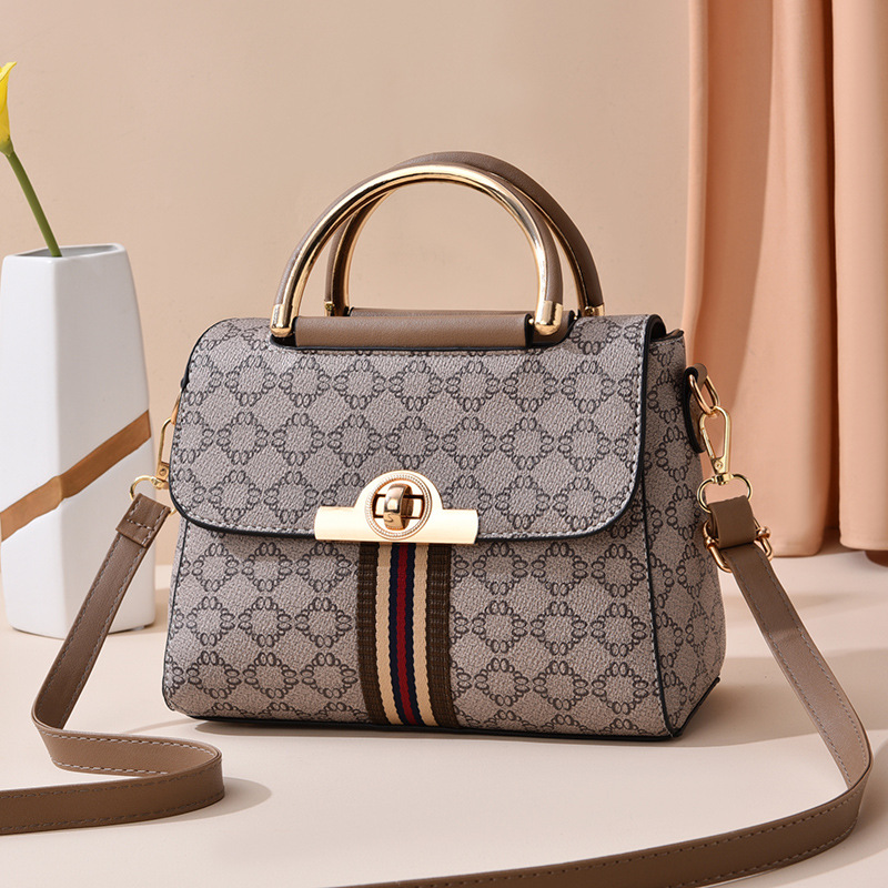 Cross-border high-end small bag women's bag new trendy fashion casual versatile Internet celebrity portable shoulder soft leather messenger bag d