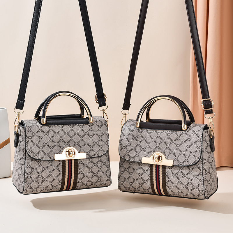 Cross-border high-end small bag women's bag new trendy fashion casual versatile Internet celebrity portable shoulder soft leather messenger bag d