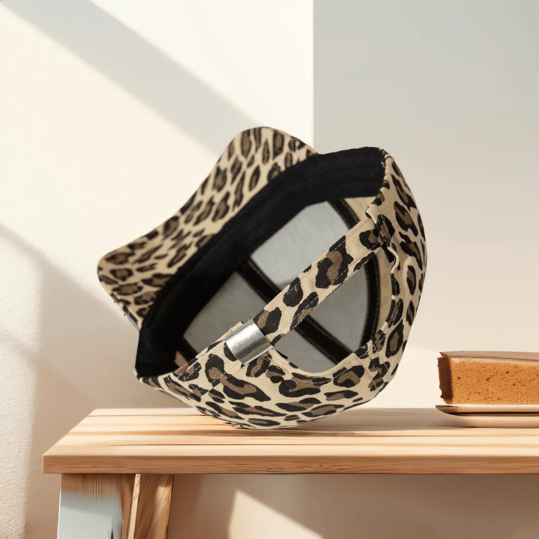 Leopard Print Womens Baseball Hat Fashion Retro Y2K Street Trend Duckbill Hat Outdoor Spring Travel Adjustable Sunshade Hat 250422