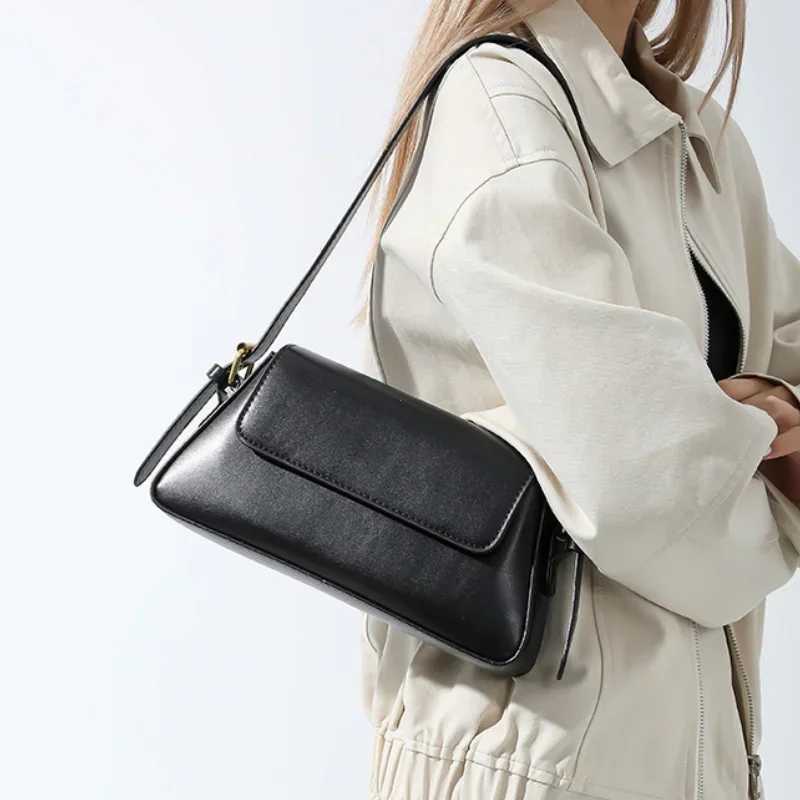 Retro Solid Color Shoulder Bags for Women 2024 Winter PU Leather Lady Underarm Bag Vintage Handbags and Purse Daily BagXJ250508