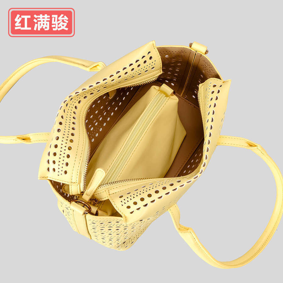 Ins Style Resort Beach Bag Large Capacity Hollow Woven Tote Bag Niche Casual Handbag Seaside Vacation Vegetable Basket Baozi Mother Beach Bag KQ