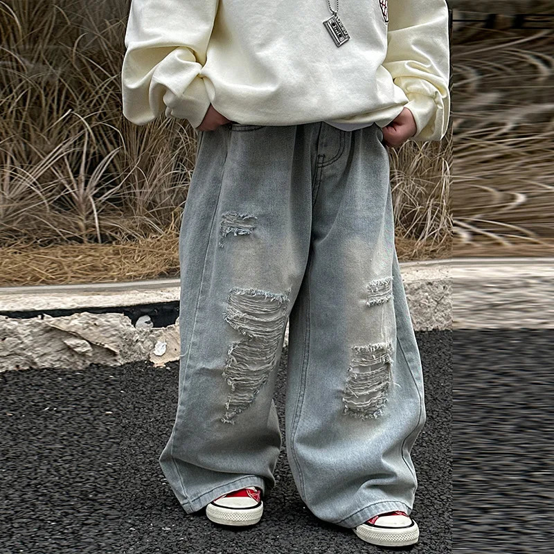 Spring Summer Autumn 210 Year Old Boys Jeans Loose Wide Leg Pants Light Blue Tear Childrens Versatile Trousers A2588 250414z