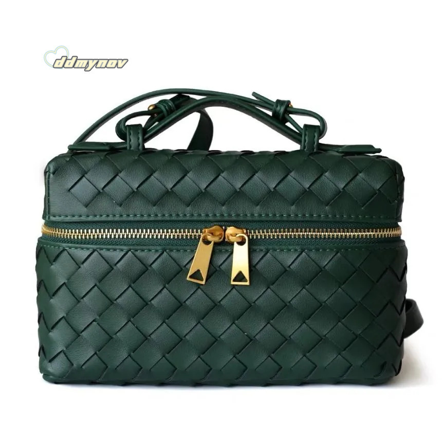 2025 bag Genuine Shoulder Bags Leather Cosmetic Case Handmade Woven Cross body Bag Designer Purses Handbag ddmynov