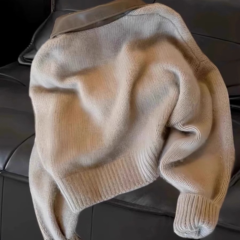 Designer Knitted sweater free shipping Autumn sweater knitted sweater new women's top early autumn innerwear base layer black khaki beige uniform