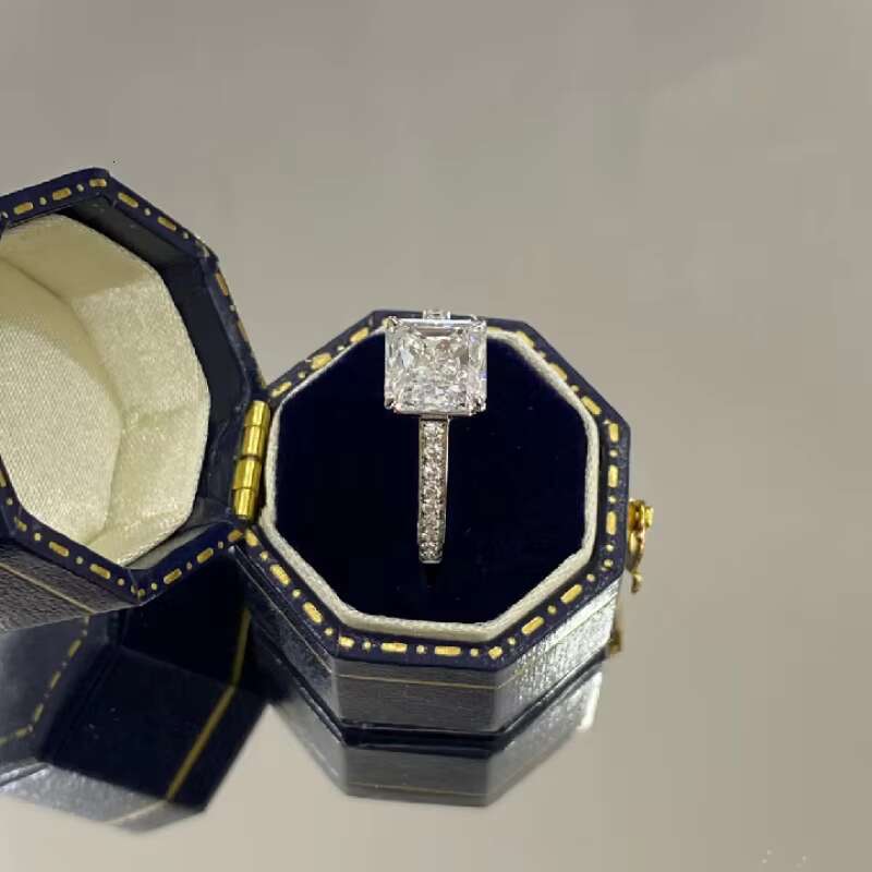 18K White Gold Classic Style Lab Grown Diamond Ring Radiant Diamonds Wedding Engagement Sample for Womens Anniversary Gift