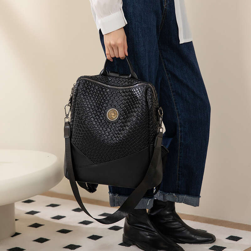 Soft leather for women 2025 new trendy and fashionable multifunctional commuting backpack, travel student backpack